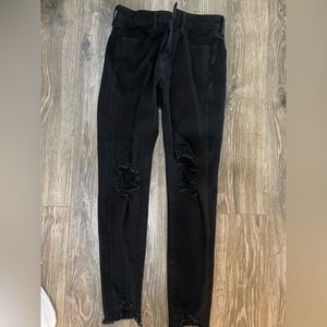 American eagle dream jean, size 8 regular, black distressed, stretchy fit